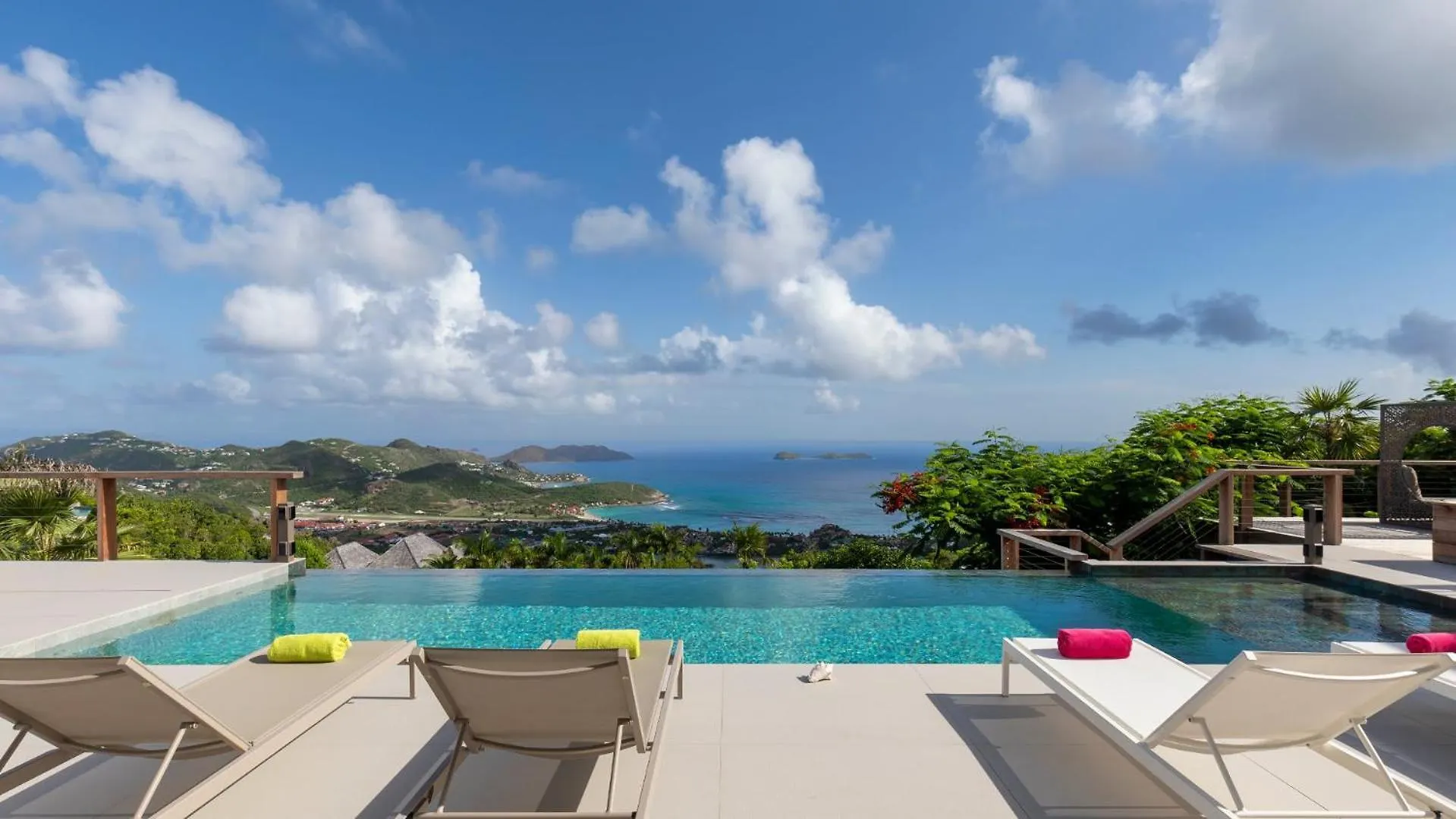 St. Barthelemy Villa With Light And Soothing Atmosphere