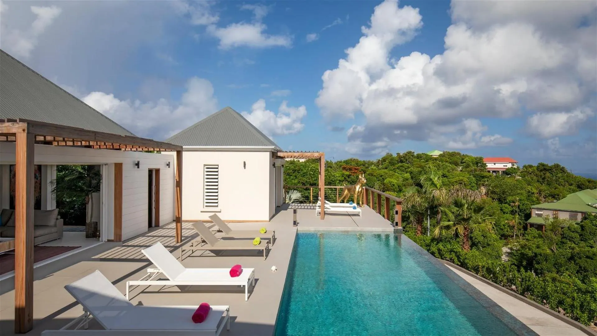 St. Barthelemy Villa With Light And Soothing Atmosphere